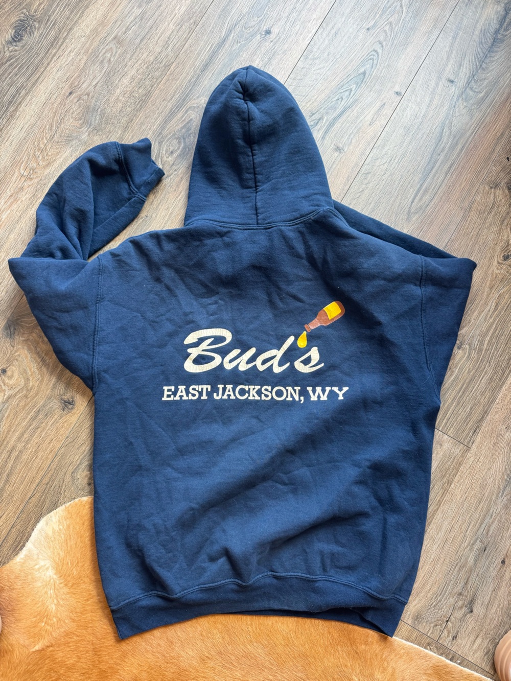Bud's East Jackson WY Beer Vintage Navy Sweatshirt Hoodie